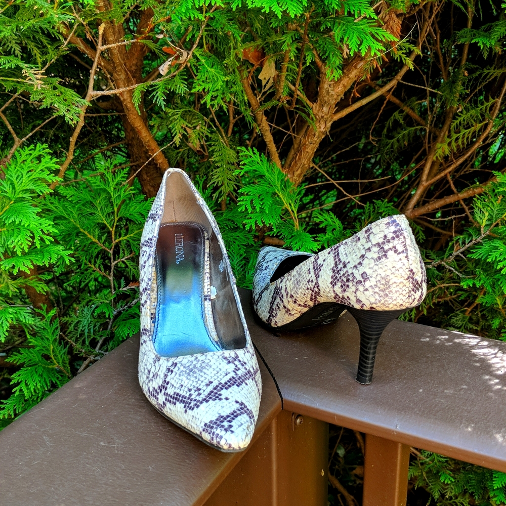 Merona Faux Python Pumps - Picture 8 of 8